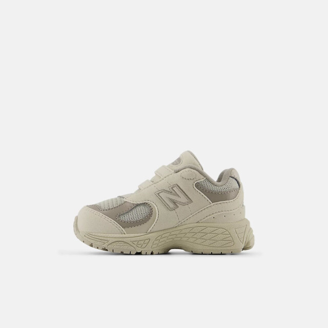New Balance IV2002 Sneakers Beige IV2002 large