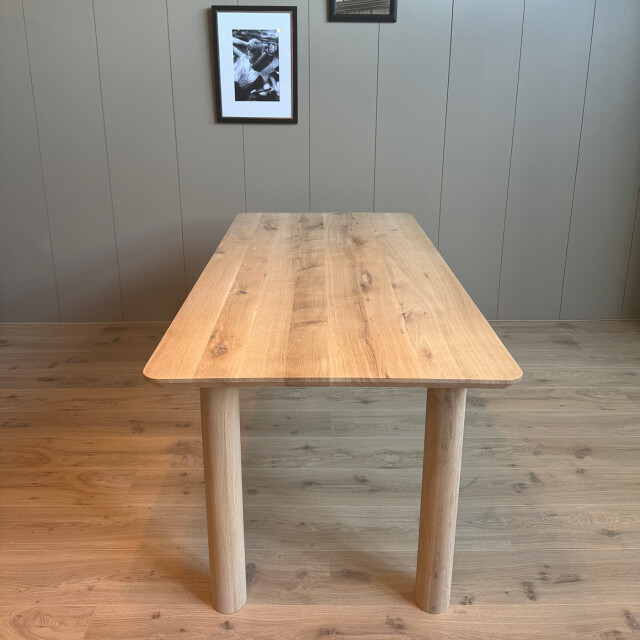 Old Inn Eetkamertafel edam eiken facet met hoekpoten 180x90cm 2945327 large