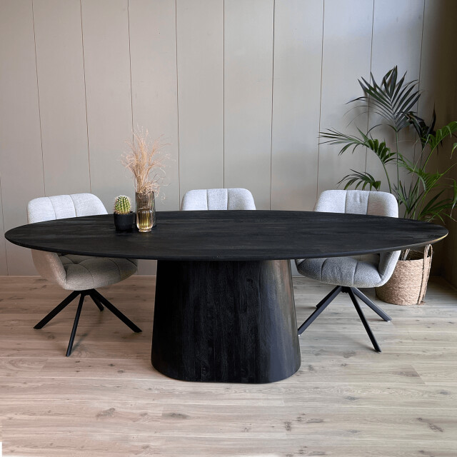 Old Inn Eetkamertafel oslo ovaal zwart 240cm 2939239 large