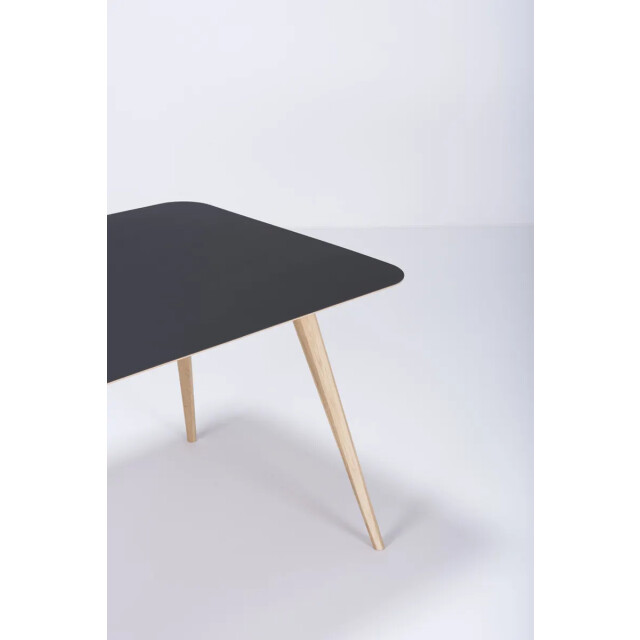 Gazzda Stafa table houten eettafel whitewash met linoleum tafelblad nero 140 x 90 2333129 large