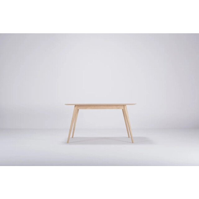 Gazzda Stafa table houten eettafel whitewash met linoleum tafelblad smokey blue 140 2333125 large