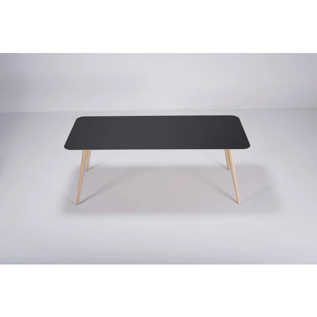 Gazzda Stafa table houten eettafel whitewash met linoleum tafelblad nero 200 x 90 2042011 large