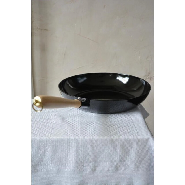 Riess Koekenpan houten handvat 26cm emaille 688 large