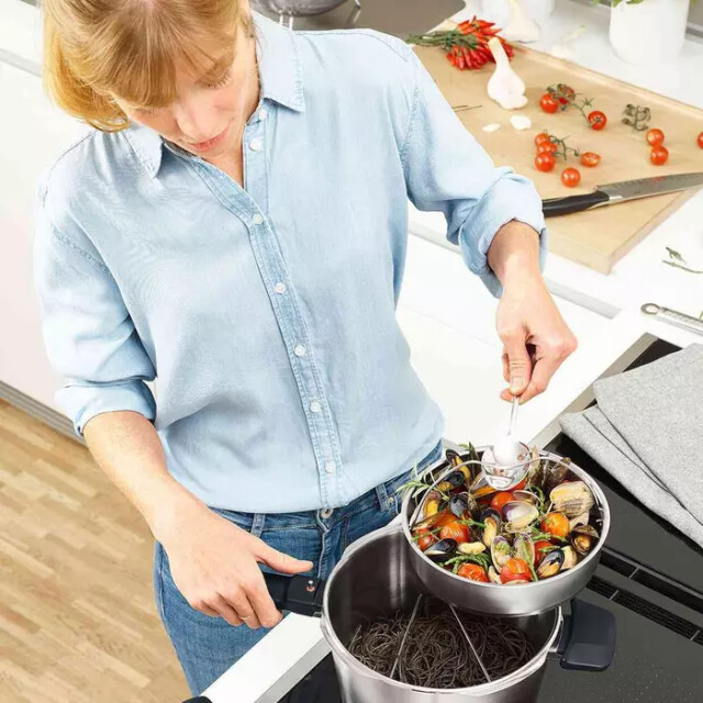 Fissler Vitavit premium snelkookset met inzet, 2,5l / 6l 4009209379814 large