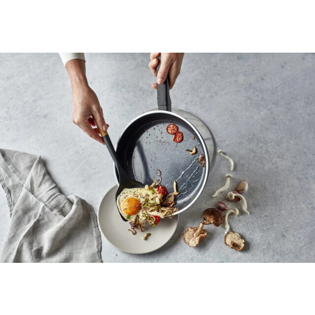 Demeyere Alu comfort 3 koekenpan – ceraforce – 24 cm 21624 large