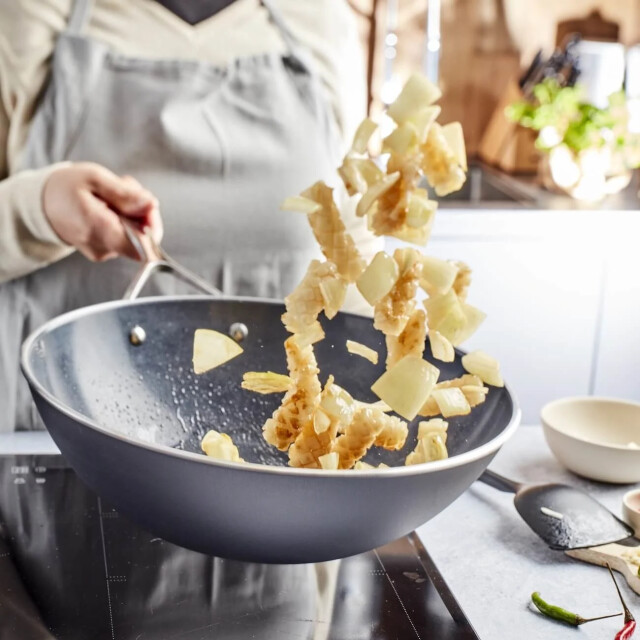 Demeyere Alu pro 5 ceraforce wok 30 cm 13930 large