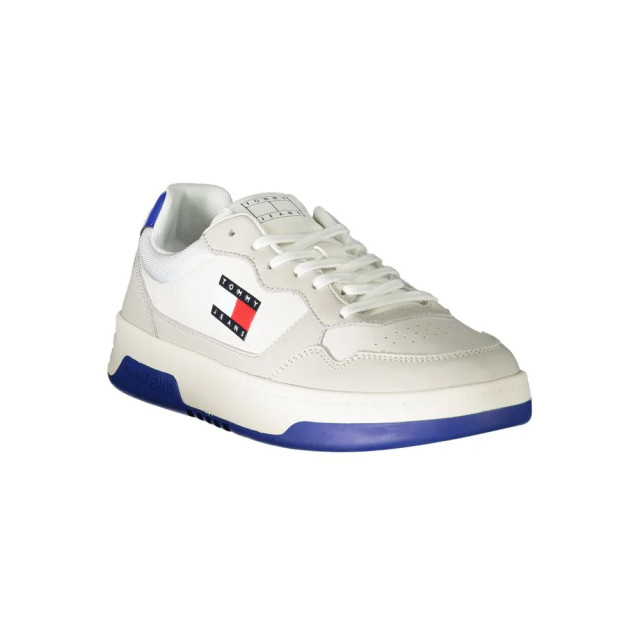 Tommy Hilfiger Te leren sneakers voor mannen met blauw accent Tommy Hilfiger Witte Leren Sneakers Voor Mannen Met Blauw Accent large