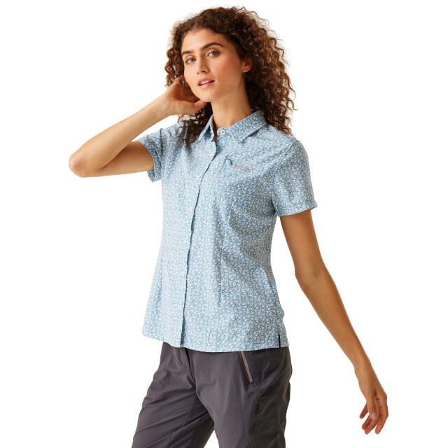 Regatta Dames gebloemd packaway reisshirt met korte mouwen UTRG10918_coronetblue large