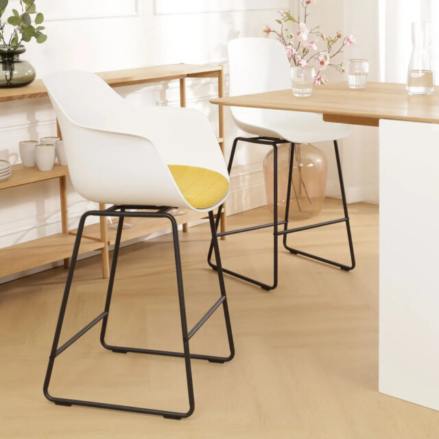Nolon Nino-liz barkruk met okergeel zitkussen zwart onderstel 65 cm 2027423 large