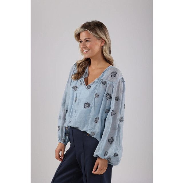 Nukus Nks02036 46 kaoutar blouse embroidery sky NKS02036 46 large
