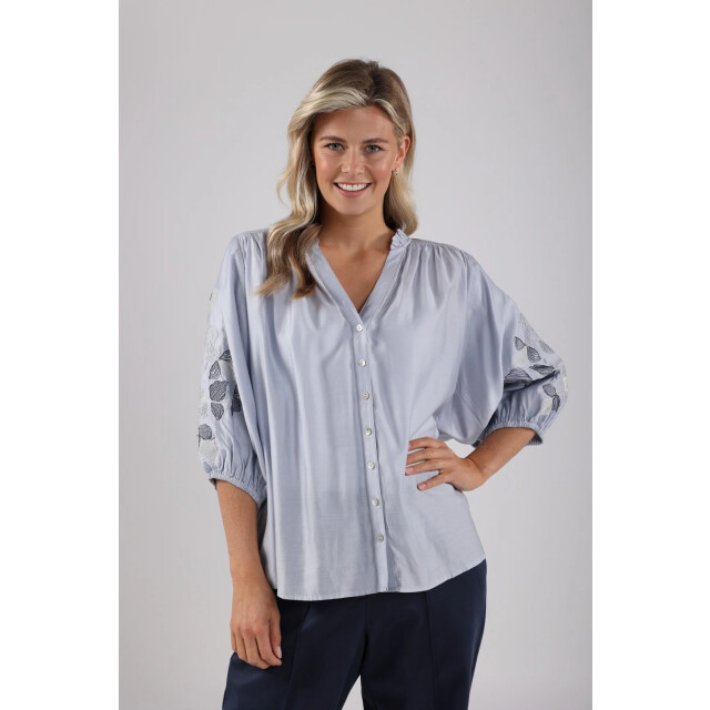 Nukus Nks02097 46 tina blouse embroidery sky NKS02097 46 large