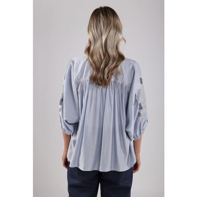 Nukus Nks02097 46 tina blouse embroidery sky NKS02097 46 large