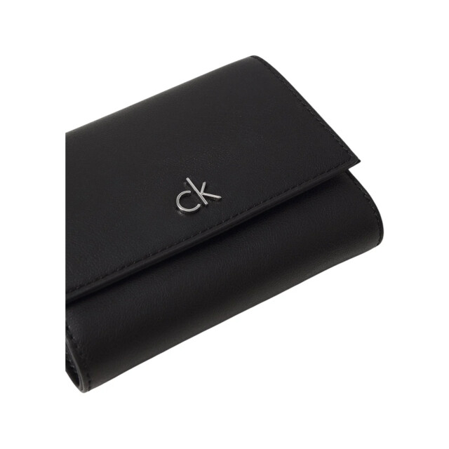 Calvin Klein Daily medium trifold portemonnee Calvin Klein Zwart Daily Medium Trifold Portemonnee large