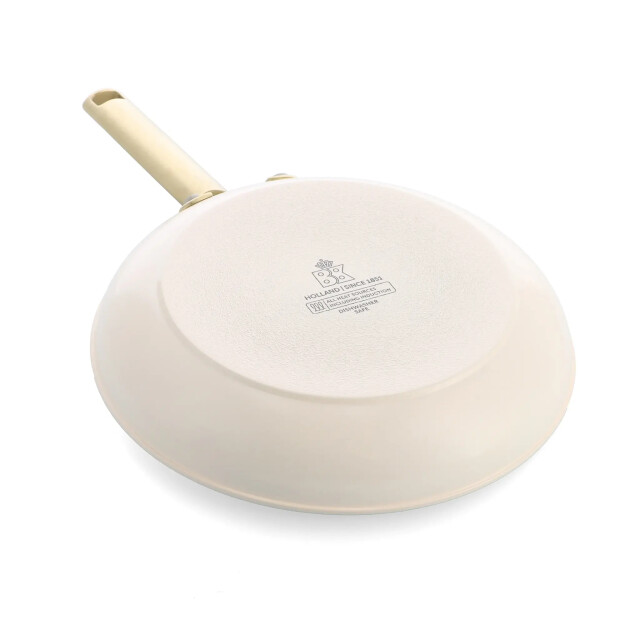 BK Cookware Bk sublime koekenpan crème 20 cm CC009070-001 large