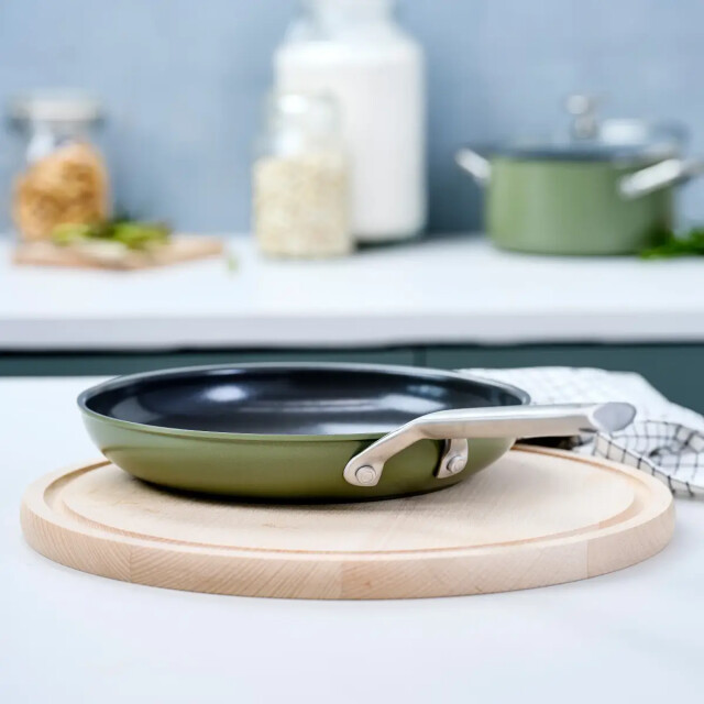 BK Cookware Bk sublime koekenpan olive green- 20 cm CC009071-001 large