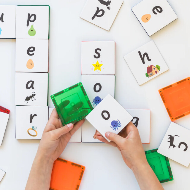 Learn and Grow Toys Learn and grow magnetische toppers letters 40 delig MTT-40PC-ALLC large