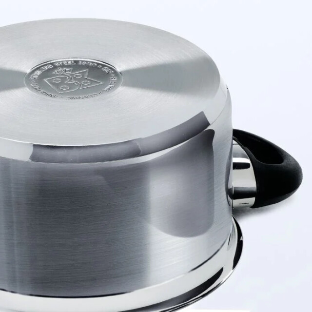BK Cookware Bk karaat+ soeppan 24 cm rvs met deksel B5065.324 large