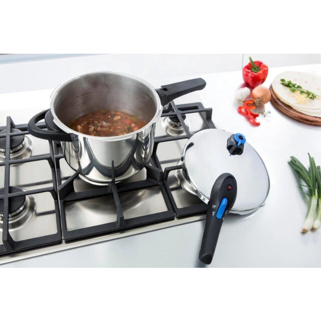 BK Cookware Bk snelkookpan met matte rvs afwerking 22cm 6l B5928.506 large