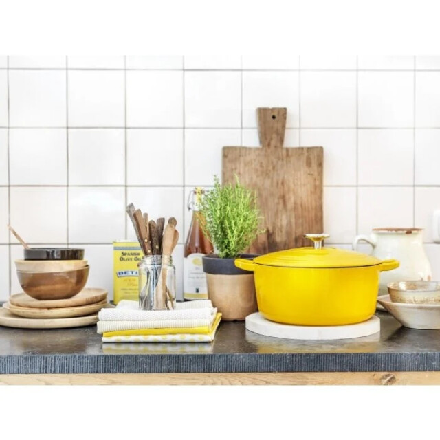 BK Cookware Bk bourgogne braadpan sunny yellow 24 cm gietijzer H6075.524 large
