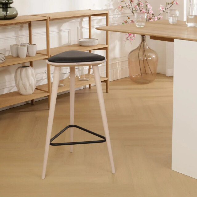 Fameg Finn houten barkruk whitewash 78 cm 2027540 large