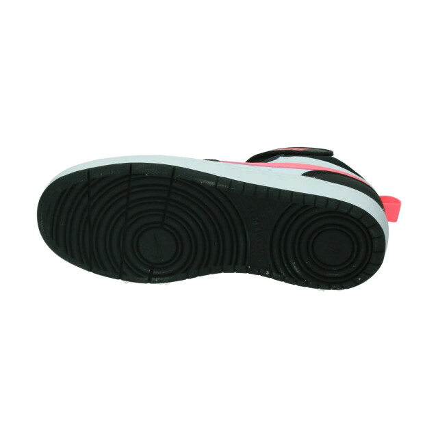 Nike Court borough mid 2 127640 large