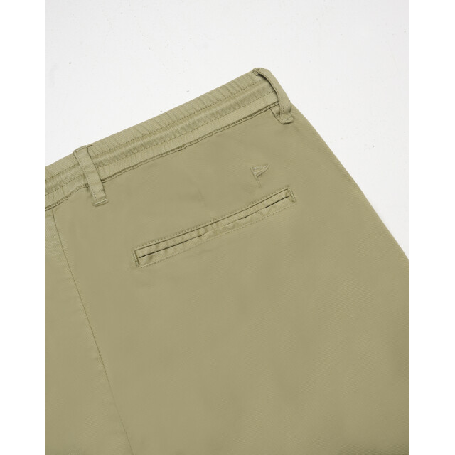 Campbell Heddle short 096113-003-32 large