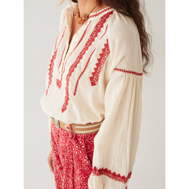 Maison Hotel Irina blouse bell pepper Irina blouse bell pe large