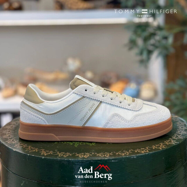 Tommy Hilfiger Damesschoenen sneakers EN0EN02730 large