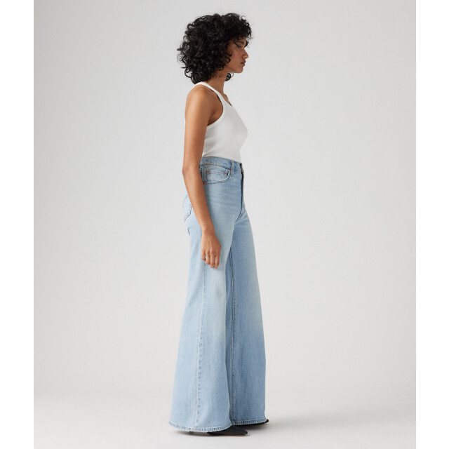 Levi's Ribcage bells sits well together A7503-0021 large