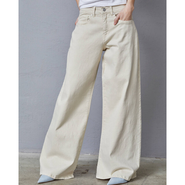 Sisters Point Jeans 18365 onar-je1 Sisters Point Jeans 18365 ONAR-JE1 large