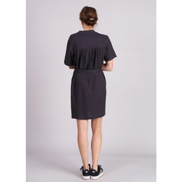 Moss Copenhagen Pennie ginia jurk midi donkergrijs strikceintuur 9308510781768 large