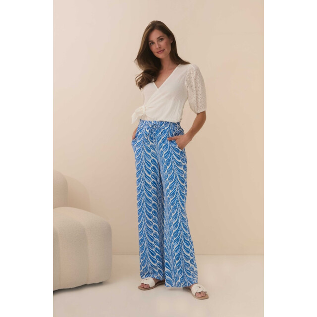Lofty Manner qc08 top nicola top nicola QC08 - Top Nicola large