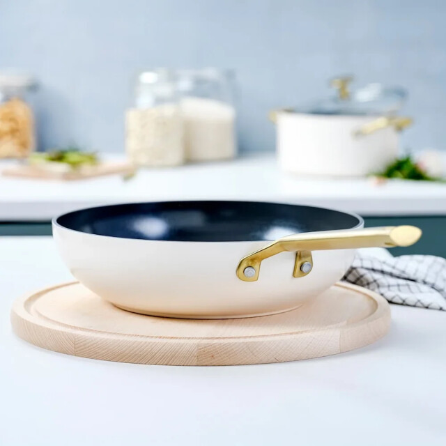 BK Cookware Bk sublime wokpan crème 28 cm CC009078-001 large