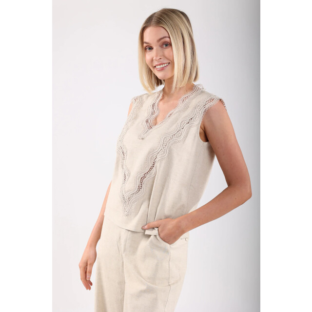 Nukus Nks01033 maya top embroidery NKS01033 Maya Top Embroidery large