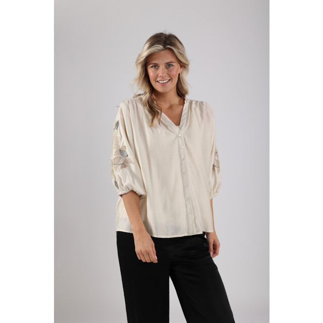 Nukus Nks02097 tina blouse embroidery NKS02097 Tina Blouse Embroidery large