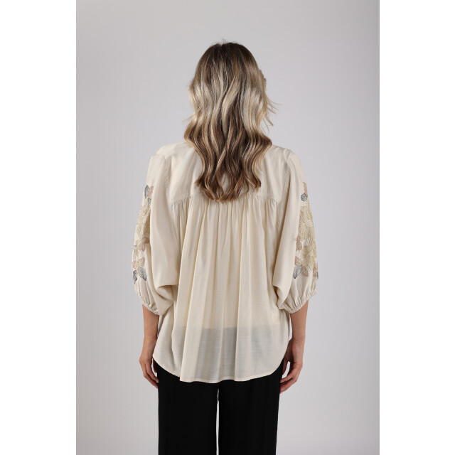 Nukus Nks02097 tina blouse embroidery NKS02097 Tina Blouse Embroidery large