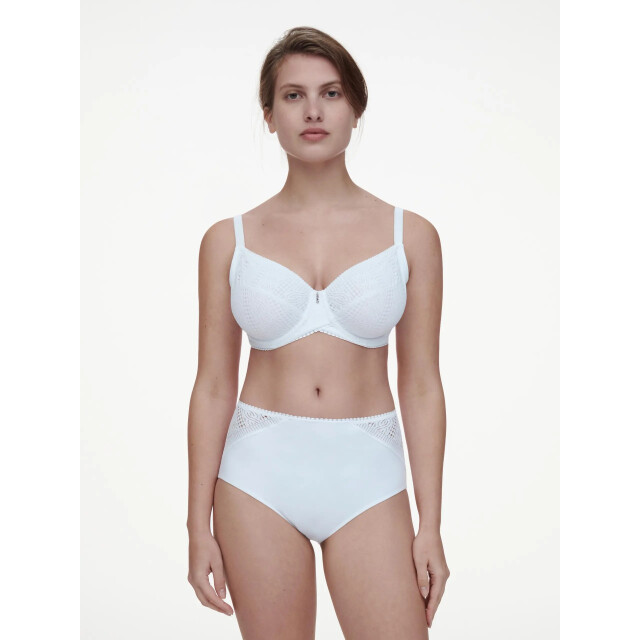 Chantelle Easy support bra C915MU large