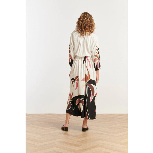Smashed Lemon 25057 off white flowy maxi jurk met mauve palm print | 25057-720-998 large