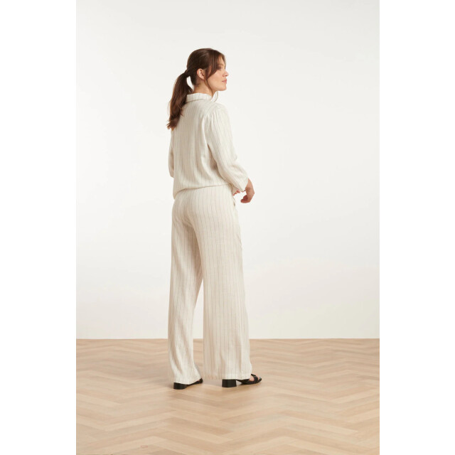 Smashed Lemon 25129 te pinstripe linnen top met v-hals | 25129-000-999 large
