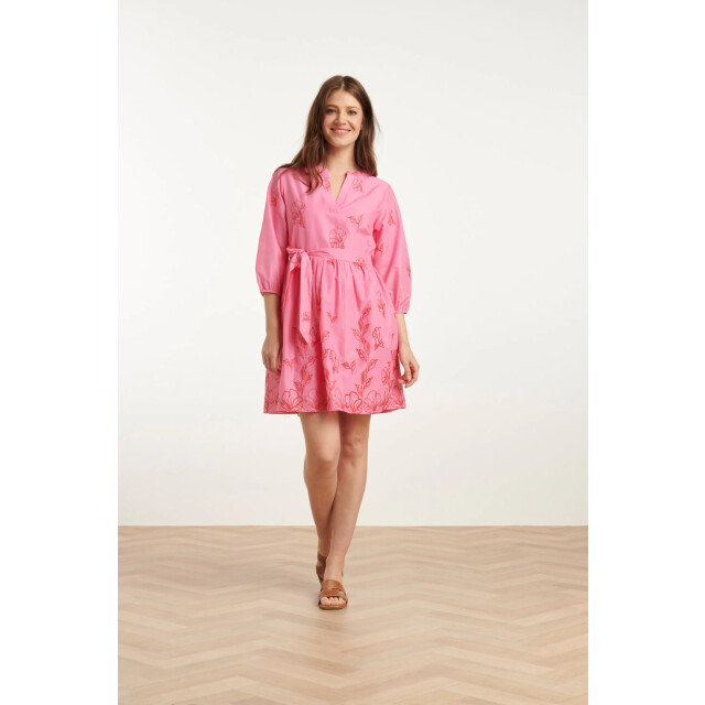 Smashed Lemon 25263 bloemen geborduurde korte jurk met v-hals | 25263-420-450 large