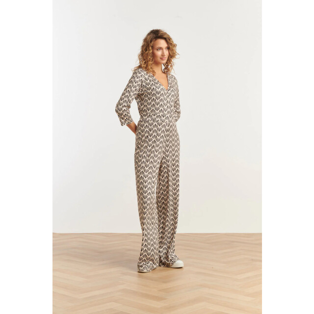 Smashed Lemon 25061 off-white en zwarte jumpsuit met schelpenprint 25061-010-999 large