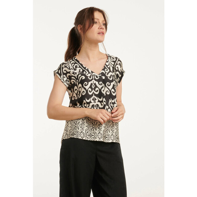Smashed Lemon 25088 -te satijnen top met ornamentenprint | 25088-010-999 large