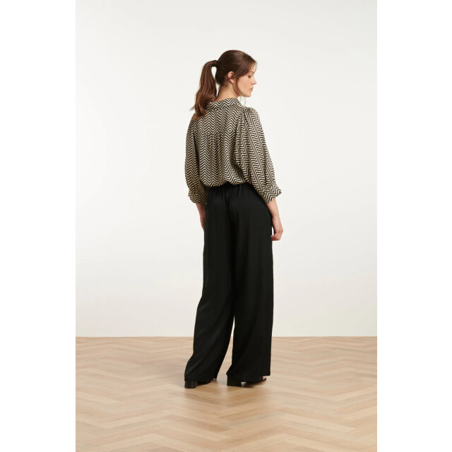 Smashed Lemon 25049 zigzag print top met kraag3/4 puff mouwen | 25049-010-999 large