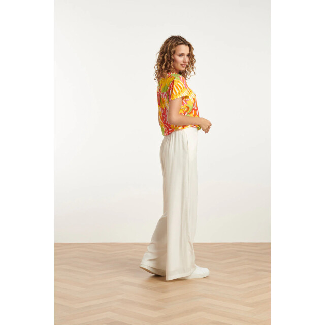 Smashed Lemon 25030 v-hals top met fel rijke bloemenprint | 25030-998-XXL large