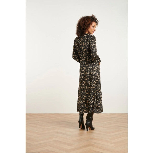Smashed Lemon 24762 getailleerde jurk met bladerenprint | 24762-999-010 large