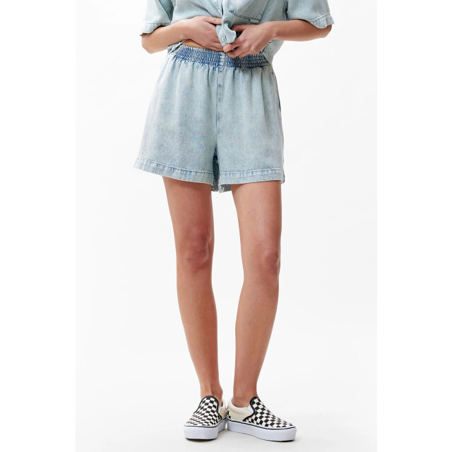 Catwalk Junkie 2502023800 pull on denim shorts 2502023800 Pull on denim shorts large