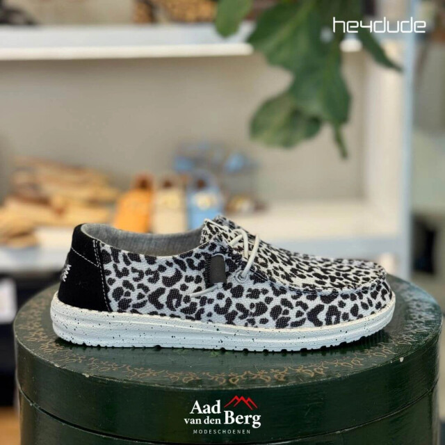 Hey Dude Damesschoenen veterschoenen Wendy Leopard 40735 large