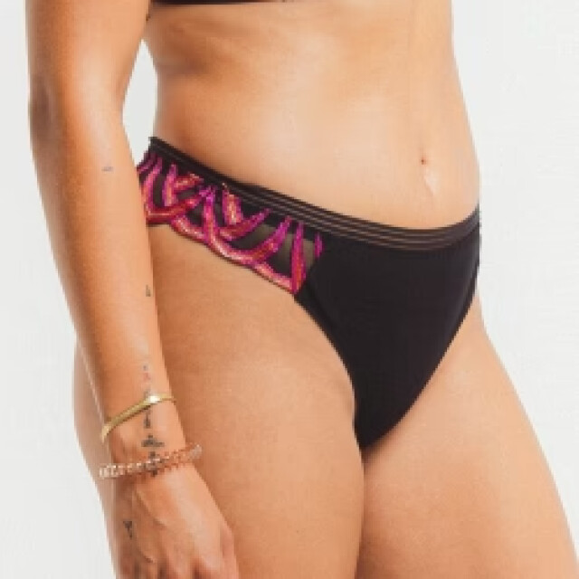 Louisa Bracq Virtual sunset string 50265 9890893103445 large