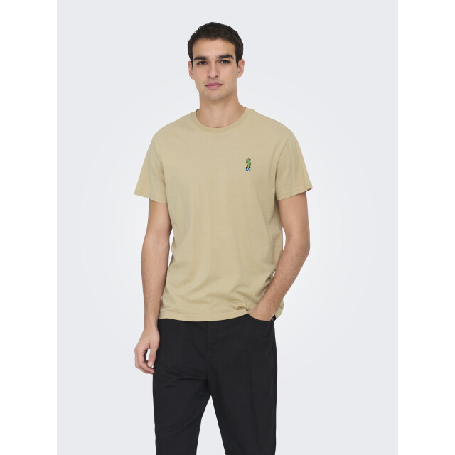 Only & Sons Onskevin flower reg emb. ss tee 22034326 large