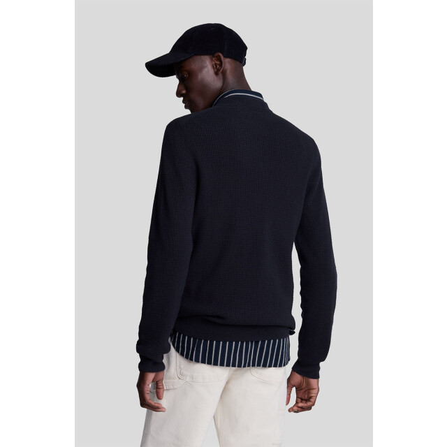 Lyle and Scott Grid knit crew neck jumper 135.30.0017 large